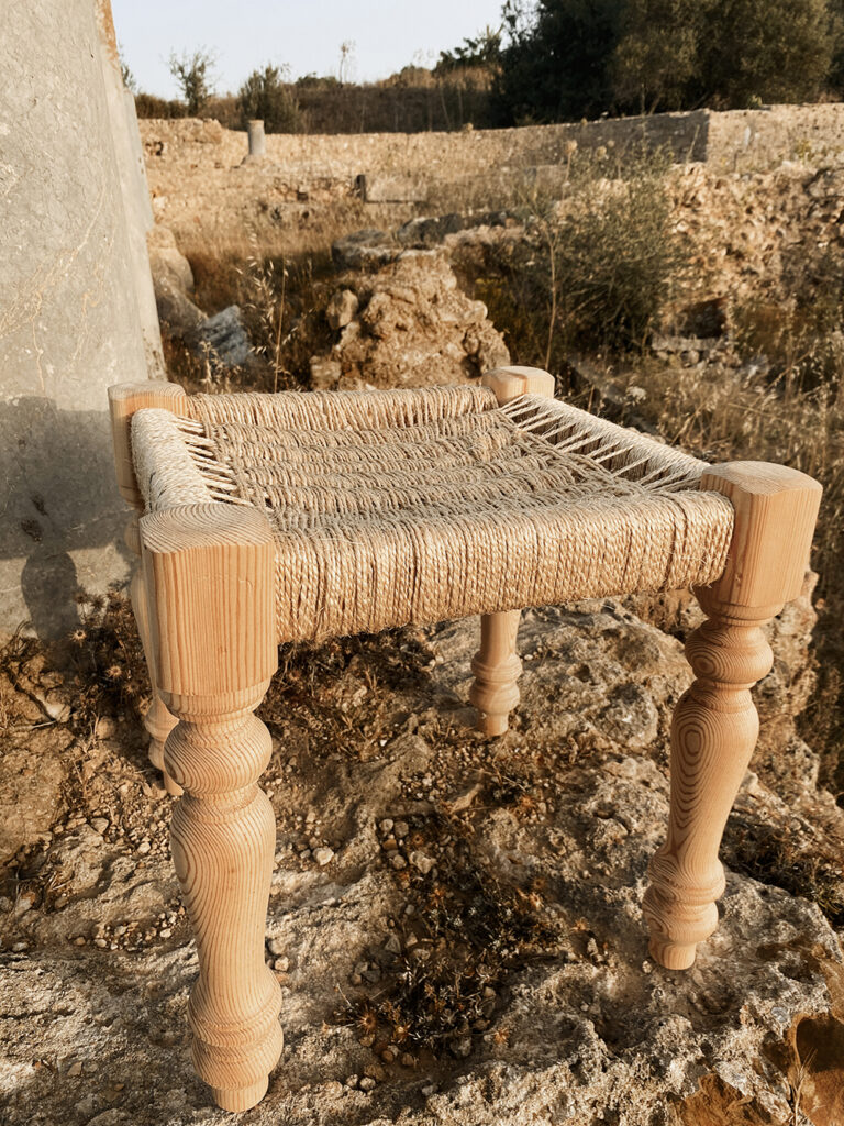 Women Handmade - Wholesale BtoB - natural mat deco article - natural stool