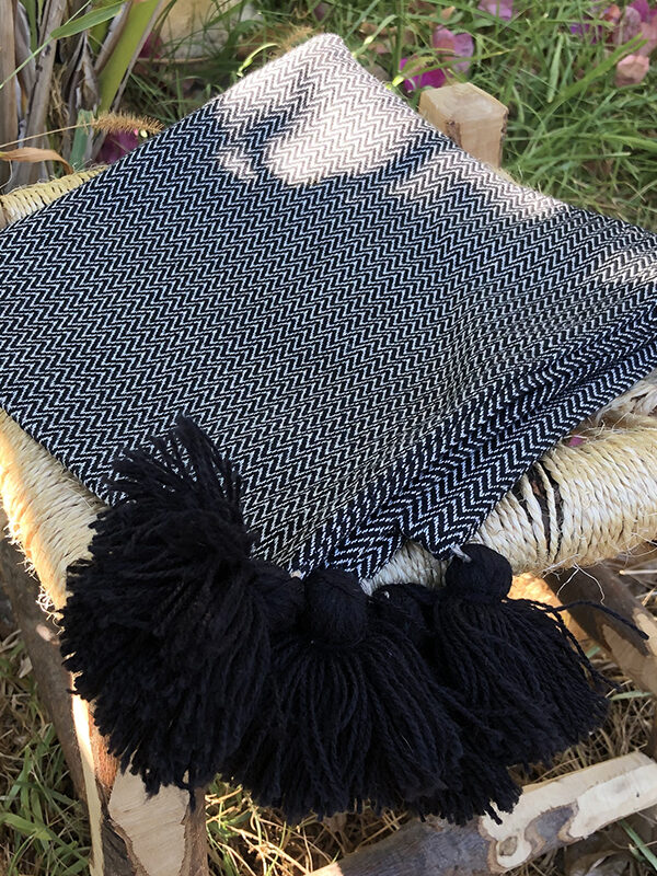 Women Handmade - Wholesale BtoB - Tunisian Fouta handemade natural black - safe product - ecofriendly decoration - authentic hotel bath towel