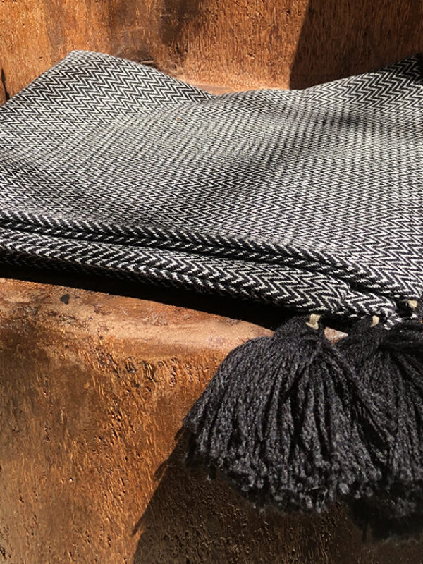 Women Handmade - Wholesale BtoB - Tunisian Fouta handemade natural black - safe product - ecofriendly decoration - authentic black hotel bath towel